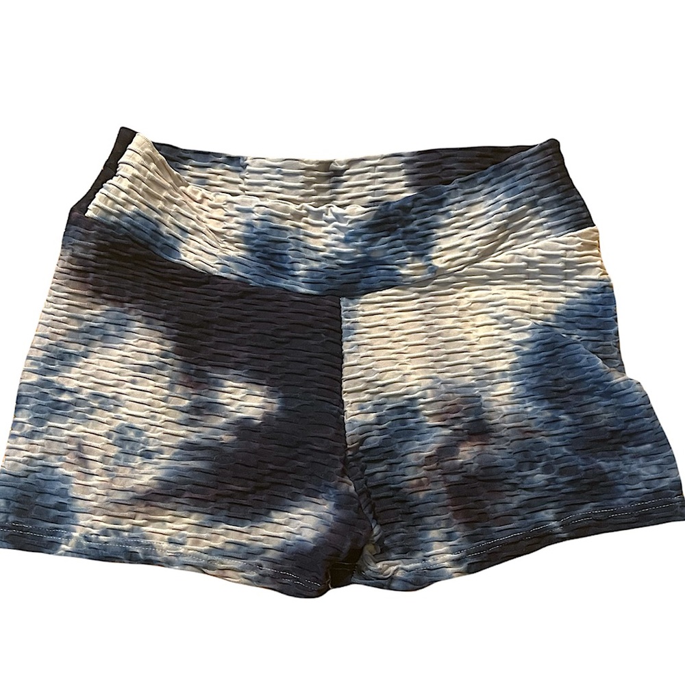 Scrunch booty workout shorts